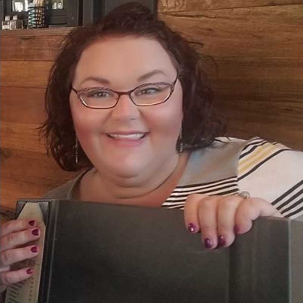 Meet your Posher, Amber